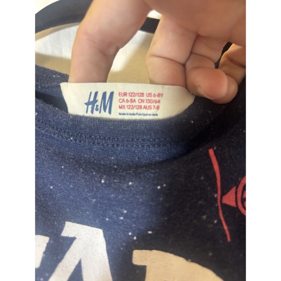 H&M Boy's Size 6/8 Star Wars Darth Vader T-Shirt Navy Long Sleeve W38 - Picture 2 of 4